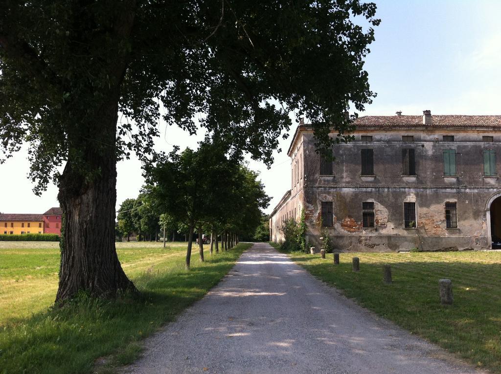 Lo Scrigno Di Lara Villa Ceresara Exterior photo